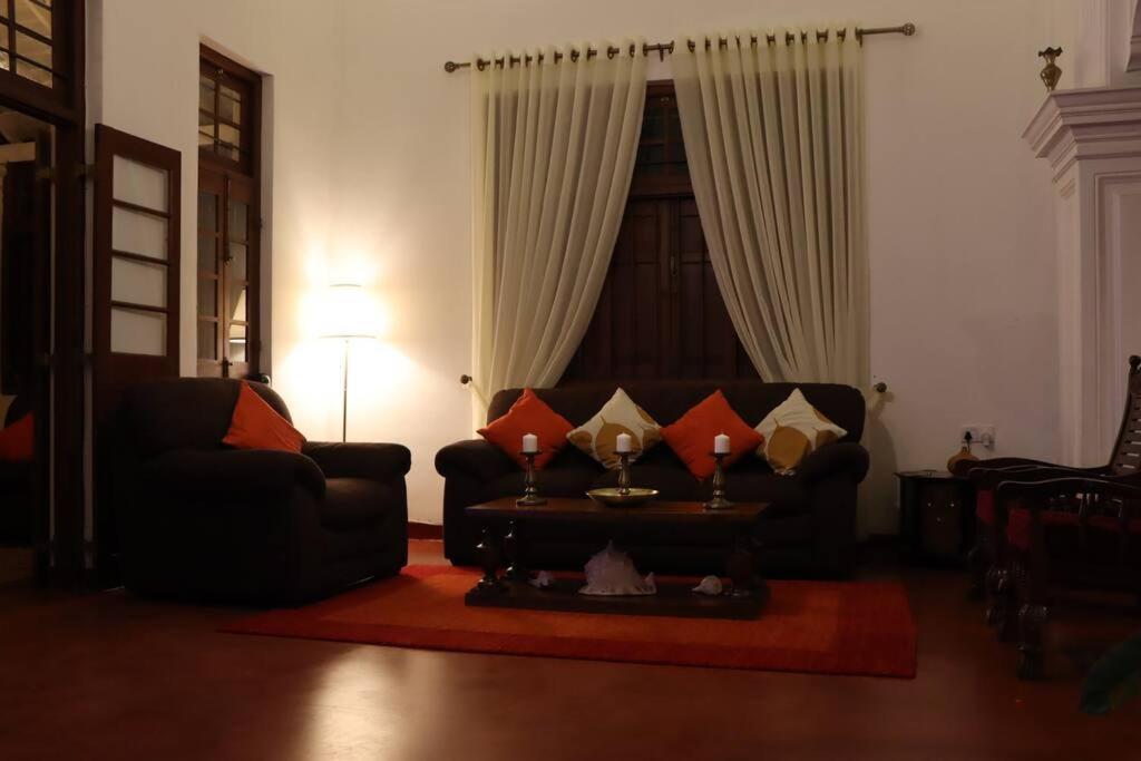 Colonial Residence Kandy Villa Exterior foto